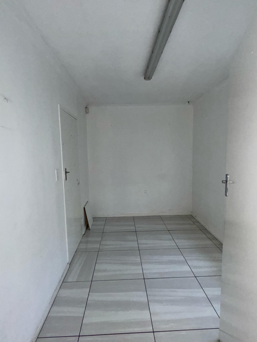  Bedroom Property for Sale in Hillcrest Heights Western Cape